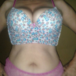 Pic #6 La catira tetona 25