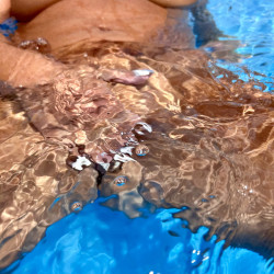 Pic #4 Tan in the Pool