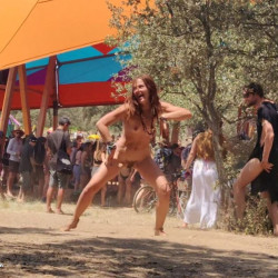 Pic #7 Full naked girls at public festival