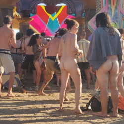 Pic #9 Full naked girls at public festival