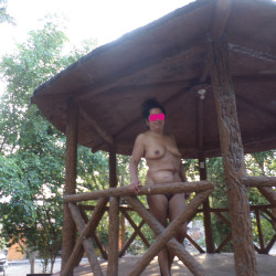 Pic #9 A sunny day at a nudist club