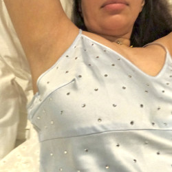 Pic #3 Hot milf waiting for you in the bed