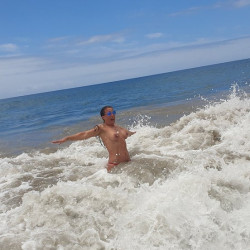 Pic #1 Sany on the beach (II)