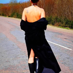 Pic #2 Sexy chick on the road!
