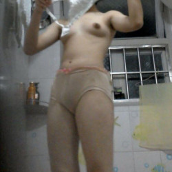 Pic #7 Spied Chinese girl shower