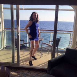 Pic #7 No tan lines cruising