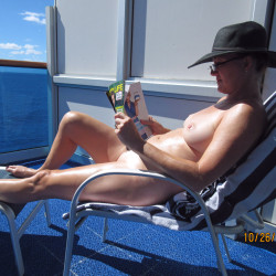 Pic #10 No tan lines cruising