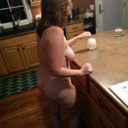 Pic #6 Korin nude around the house