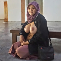 Pic #5 Jilbab telanjang Guru RA Ngreco