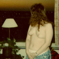 Pic #5 Naked pics of Susan