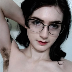 Pic #7 Ms. Rosie Wilde (Ms. Rosie Levine) Selfies (3)