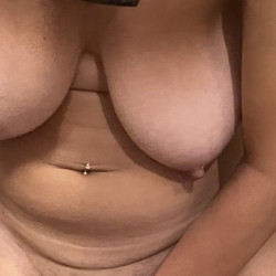 Large tits of my wife - Round ass hottie