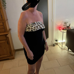 Pic #2 Mature Slut