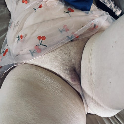 Pic #4 BBW Domina. Happy New Year!