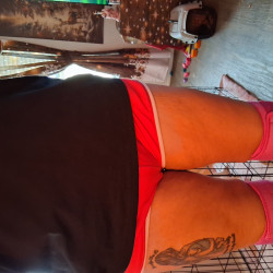 Pic #6 Cameltoe.