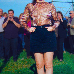Pic #7 Sharon with Tits out 1