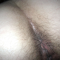 Pic #3 My hairy wife completely naked 3