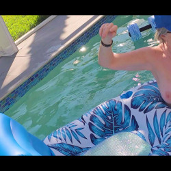 Pic #6 pool antics