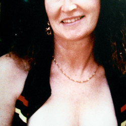 Pic #7 Sharon with tits out 2