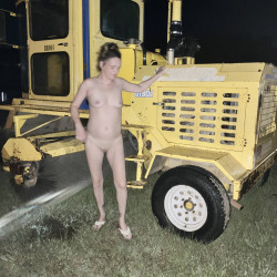Pic #8 Nude on machinery