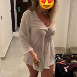Pic #2 She loves to show off