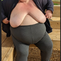 Pic #3 Beth showing of her body to nieghbours