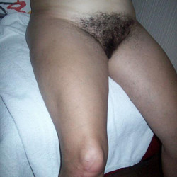 Pic #3 My hairy wife completely naked 2
