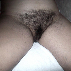 Pic #5 My hairy wife completely naked 2