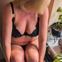 Pic #1 black bra