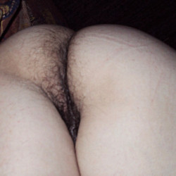 Pic #6 My hairy wife completely naked 3