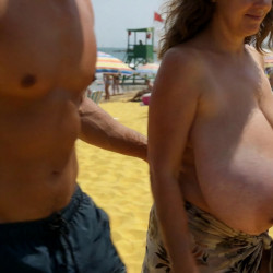 Pic #3 Macromastia Tits Topless MILF