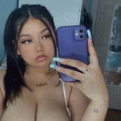 Pic #2 Busty milf exposed