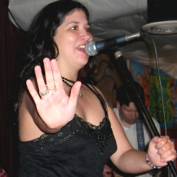 Pic #5 Singer
