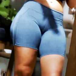 Pic #2 LUIZA LOIRA BUCETUDA ALTA