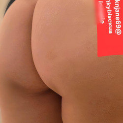 My wife's ass - ASIAN BISEXUAL COUPLE