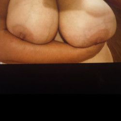 Big tit wife selfies