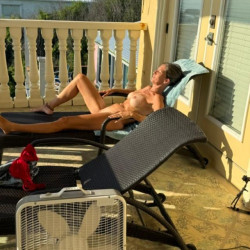 Pic #10 sunning nude