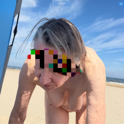 Meine Frau mal nackt.