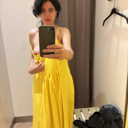 Pic #2 in a changing room