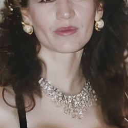 Pic #2 Milf Mehri