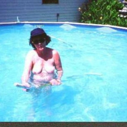 Pic #4 By pool