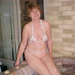 Pic #2 Bikini in Hottub