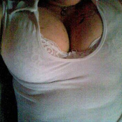 Pic #10 La tetona III